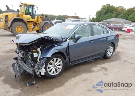 2015 Subaru Legacy 2.5I Premium z USA, uszkodzony, nr VIN 4S3BNBC64F3071487
